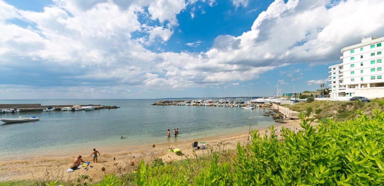 Bluemarine Apartment Галиполи Екстериор снимка